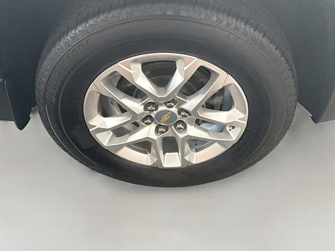 Used 2020 Chevrolet Traverse LT AWD/4WD image 32