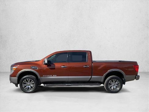 Used 2017 Nissan Titan Platinum Reserve AWD/4WD image 8