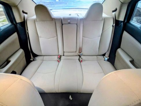 Used 2013 Chrysler 200 Touring image 17