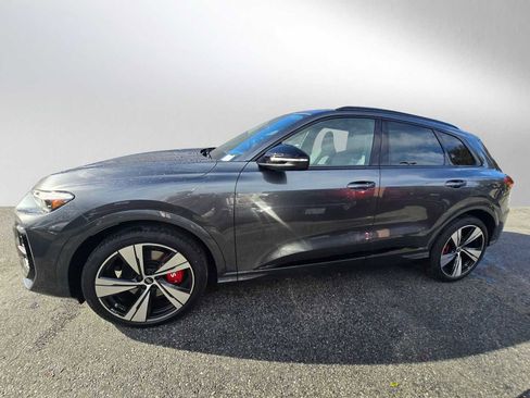 New 2025 Audi SQ5 Premium Plus image 6