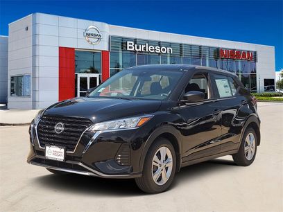 New 2025 Nissan Kicks S