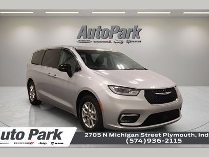 Certified 2024 Chrysler Pacifica Touring-L