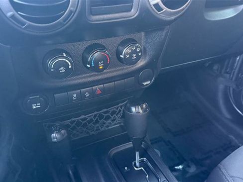 Used 2016 Jeep Wrangler Unlimited Sport AWD/4WD image 36