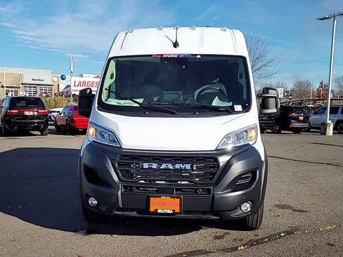 New 2026 RAM ProMaster 2500 w/ Premium Convenience Group image 3