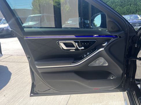 Used 2025 Mercedes-Benz S 63 AMG S image 14