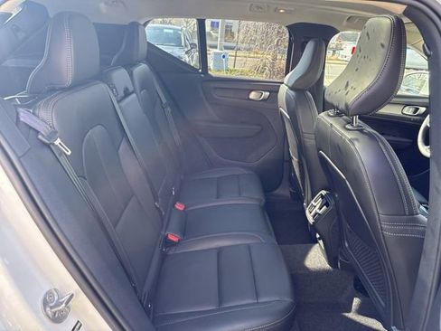 Used 2025 Volvo XC40 B5 Plus AWD/4WD image 14