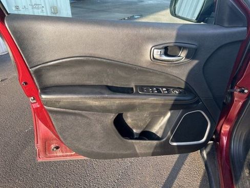 Used 2020 Jeep Compass Limited w/ Safety & Security Group image 11