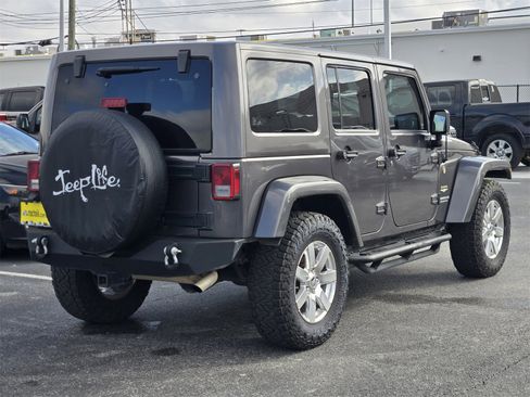 Used 2014 Jeep Wrangler Unlimited Sahara w/ Connectivity Group image 5