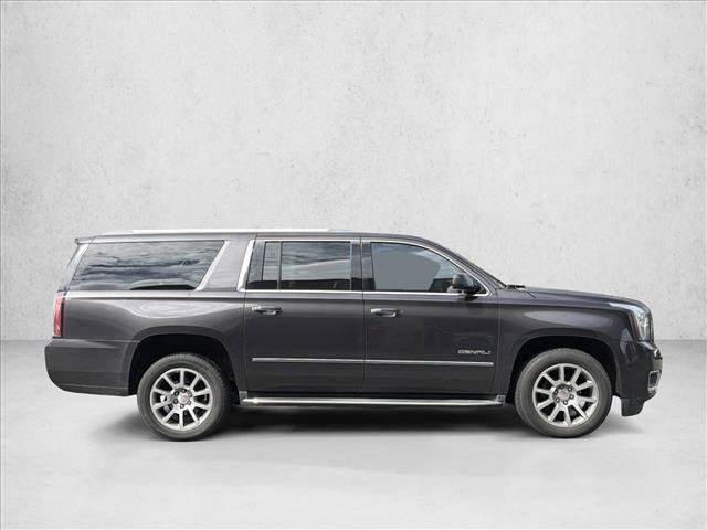 Used 2017 GMC Yukon XL Denali w/ Open Road Package AWD/4WD image 4