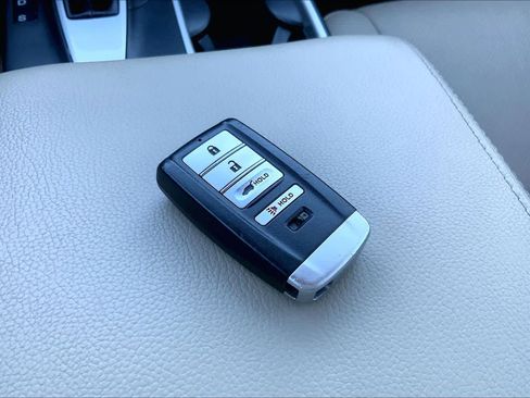 Used 2016 Acura RDX Tech/AcuraWatch Plus Pkg image 15