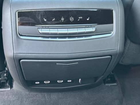 Certified 2024 Cadillac Escalade Sport Platinum w/ LPO, ONYX Package AWD/4WD image 15