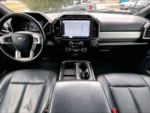 Used 2022 Ford F250 Lariat w/ Black Appearance Package image 7