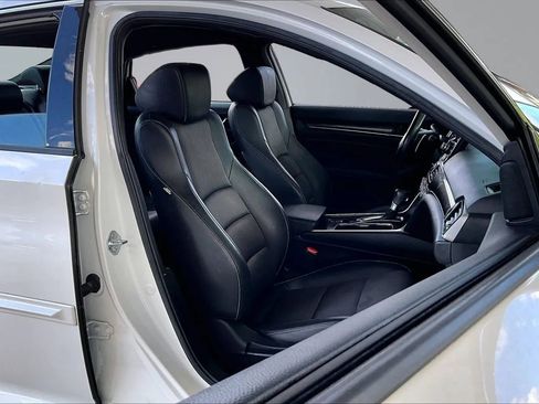 Used 2022 Honda Accord Sport image 25