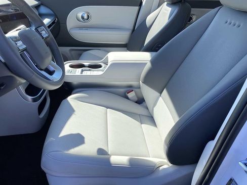 New 2026 Hyundai Ioniq 9 SEL w/ Tow & Go Package AWD/4WD image 26