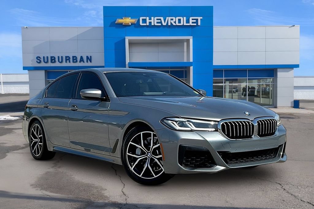 Used 2023 BMW 530i w/ M Sport Package RWD image 2