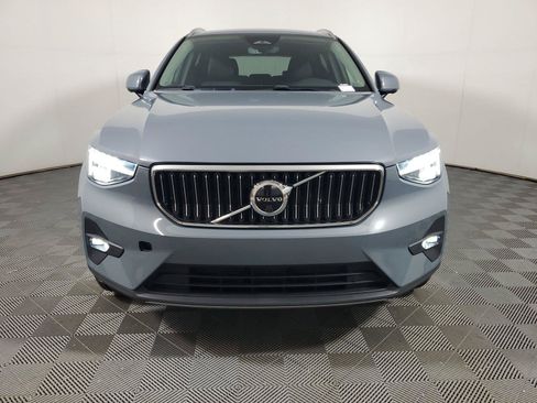 Used 2023 Volvo XC40 B5 Plus w/ Protection Package Premier AWD/4WD image 2