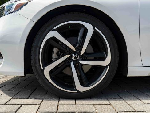 Used 2020 Honda Accord Sport image 13