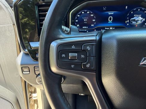 Used 2022 Chevrolet Silverado 1500 ZR2 w/ Technology Package AWD/4WD image 14