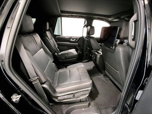 Used 2021 Chevrolet Tahoe RST w/ Luxury Package AWD/4WD image 25