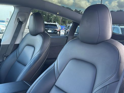 Used 2021 Tesla Model Y 2WD image 6