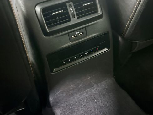 Used 2024 MAZDA CX-90 3.3 Turbo w/ Select Package image 27