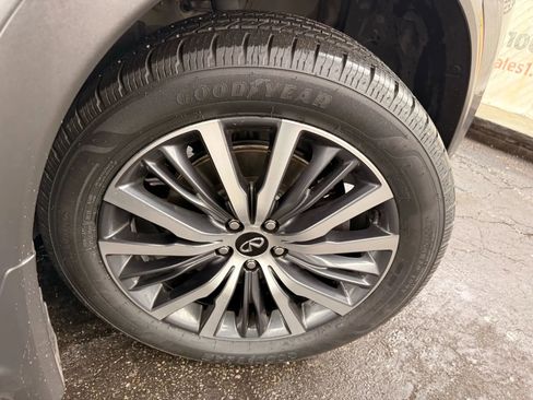 Used 2022 INFINITI QX60 Sensory w/ Vision Package image 46