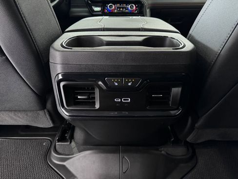 Certified 2025 GMC Sierra 2500 AT4 w/ AT4 Premium Plus Package image 27