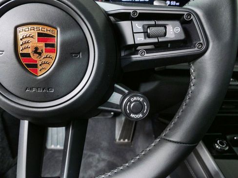 Used 2024 Porsche 911 Carrera 4 AWD/4WD image 11