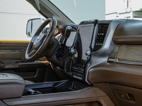 Used 2019 RAM 3500 Limited AWD/4WD image 22