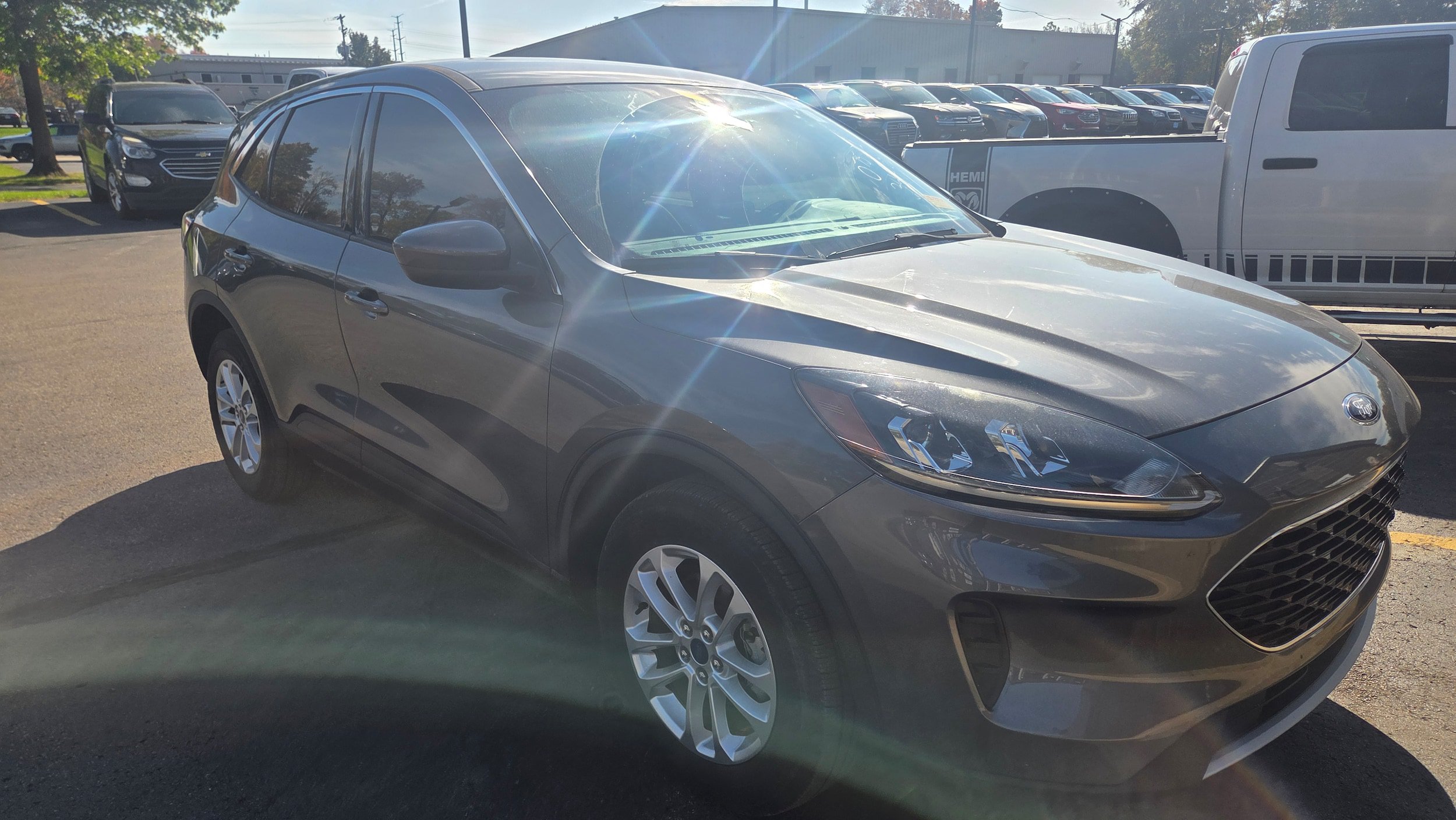 Used 2021 Ford Escape SE w/ Cold Weather Package AWD/4WD image 3