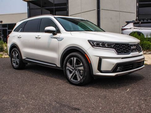 Used 2022 Kia Sorento SX AWD/4WD image 3