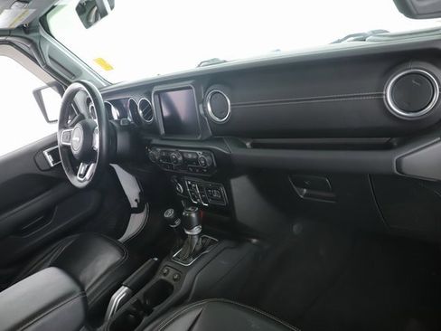 Used 2021 Jeep Wrangler Unlimited Sahara w/ Uconnect 4C Nav & Sound Group image 29