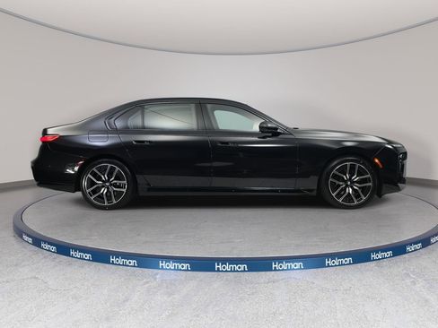 New 2026 BMW 750e xDrive w/ Executive Package image 4