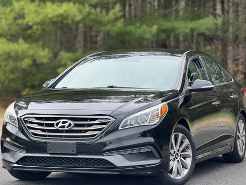 Used 2015 Hyundai Sonata Sport w/ Option Group 04 FWD image 1
