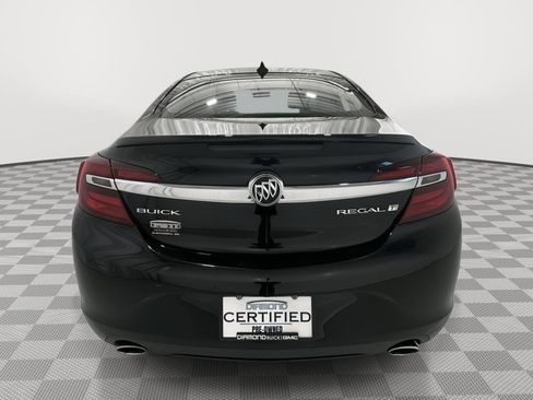 Used 2017 Buick Regal Sport Touring FWD image 4