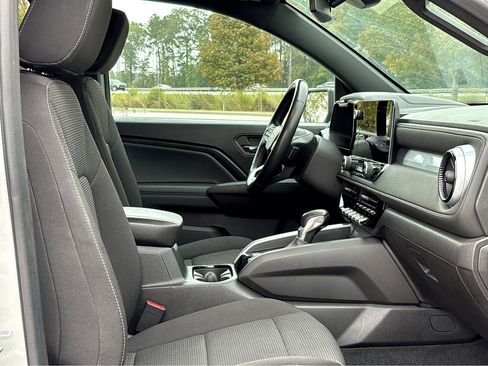 Used 2023 Chevrolet Colorado LT w/ LT Convenience Package II image 9