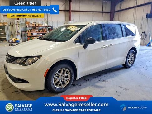 Used 2024 Chrysler Voyager LX image 1