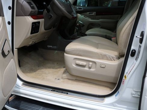 Used 2008 Lexus GX 470 AWD/4WD image 10