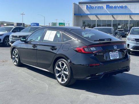 Certified 2025 Honda Civic Sport Touring image 3