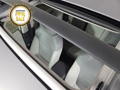 Used 2025 Toyota RAV4 Limited w/ Weather Package image 29