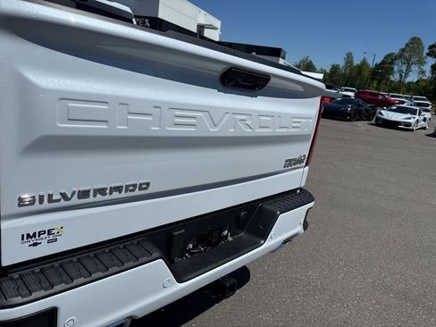 New 2026 Chevrolet Silverado 1500 High Country AWD/4WD image 33