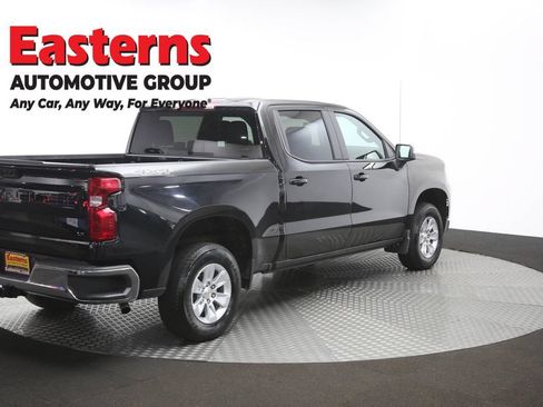 Used 2025 Chevrolet Silverado 1500 LT AWD/4WD image 42
