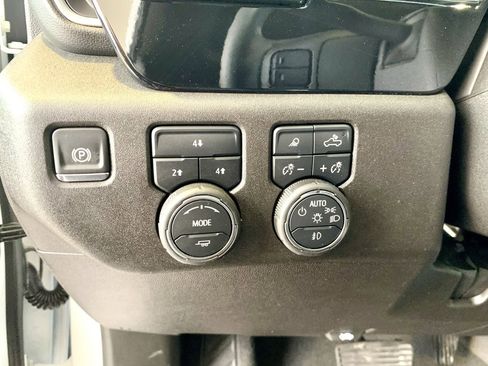 Used 2025 Chevrolet Silverado 2500 LT w/ Trail Boss Package image 32