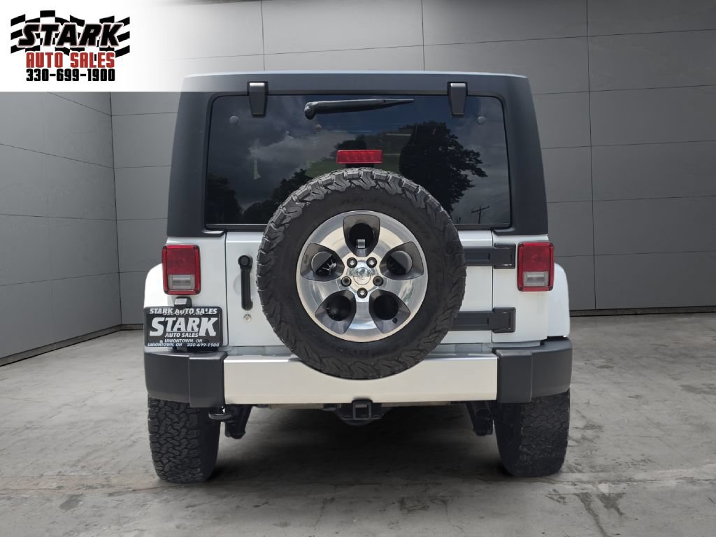 Used 2017 Jeep Wrangler Unlimited Sahara w/ Connectivity Group AWD/4WD image 4