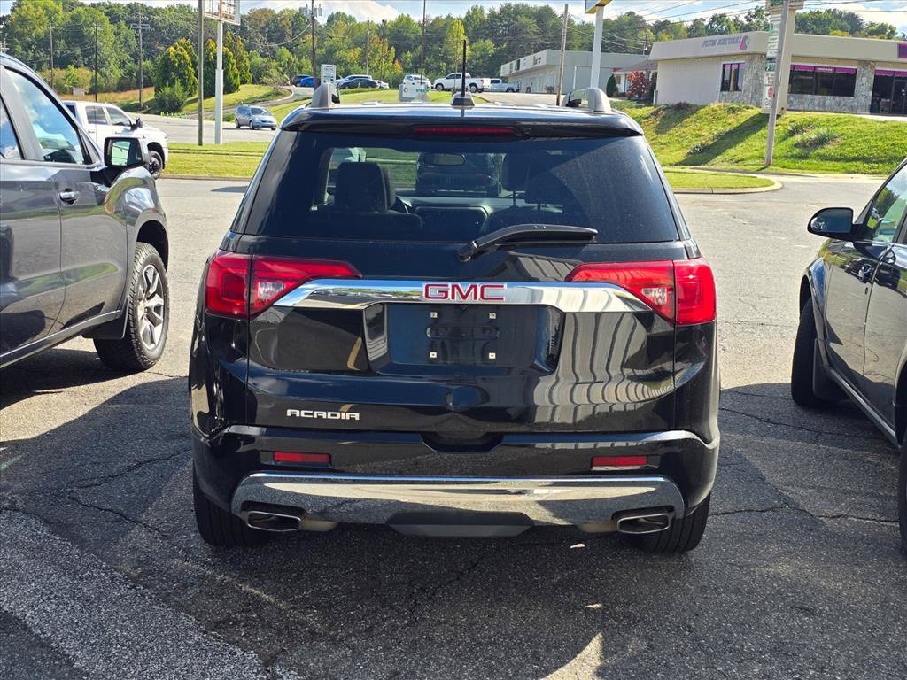 Used 2019 GMC Acadia Denali w/ Technology Package FWD image 12