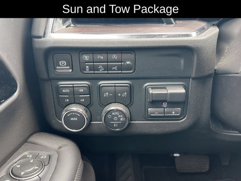 Used 2025 Chevrolet Tahoe Premier w/ Sun And Tow Package AWD/4WD image 7