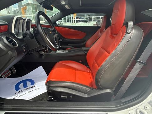 Used 2014 Chevrolet Camaro SS w/ RS Package RWD image 10