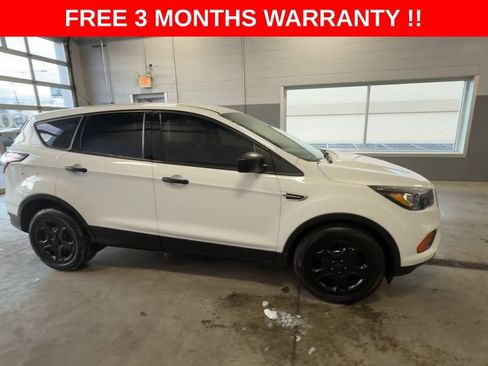 Used 2018 Ford Escape S image 9