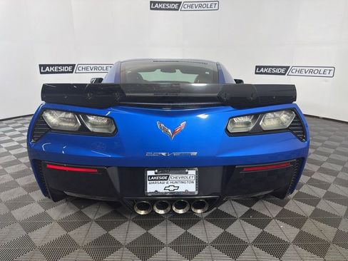 Used 2015 Chevrolet Corvette Z06 w/ 3LZ Preferred Equipment Group image 38