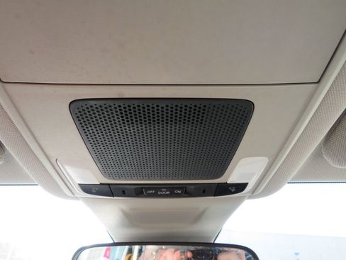 Used 2023 Honda CR-V LX image 14